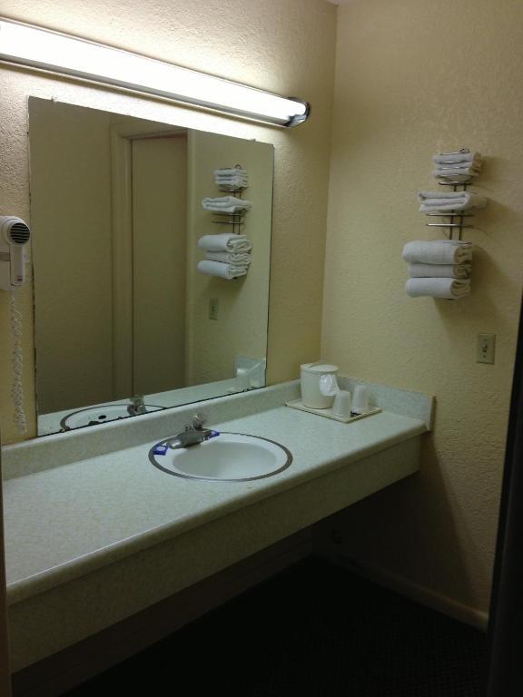 Super 7 Inn-Siloam Springs Room photo